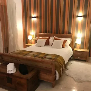 https://gran-apartamento-de-4-habitaciones-en-sitges.catalonia-hotels.com